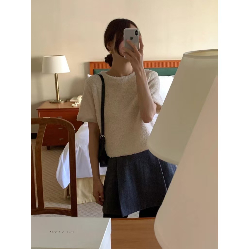 [限時限量感謝回饋] VENUSY｜正韓🇰🇷 - 韓國女裝｜小毛球短袖上衣-細節圖3