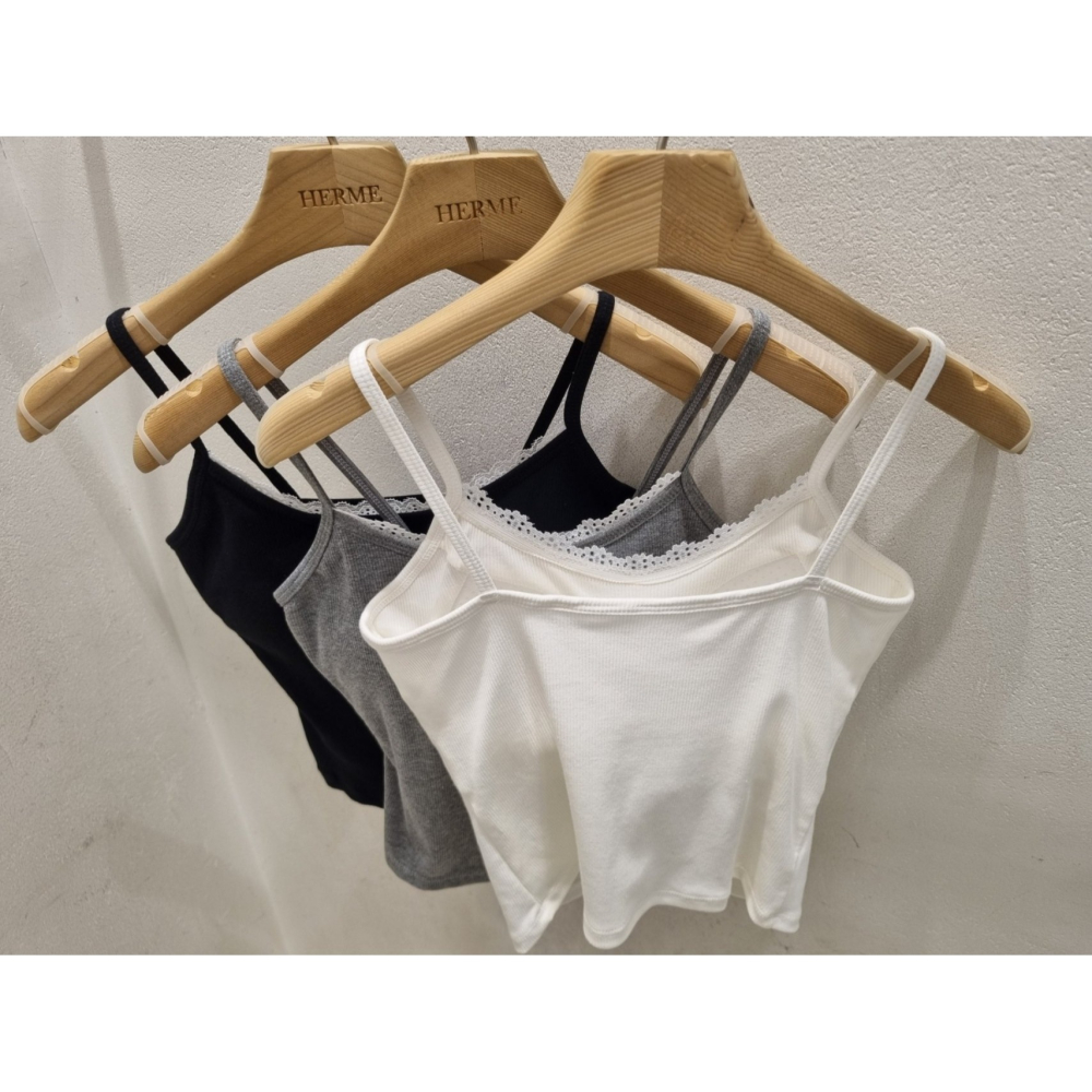 [現貨+預購] VENUSY｜正韓🇰🇷 - 韓國女裝｜芭蕾蕾絲針織背心 帶墊內置-細節圖8