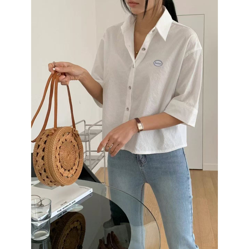 [現貨+預購] VENUSY｜正韓🇰🇷 - 不易皺✓ 韓國女裝｜刺繡七分袖條紋半短版襯衫 韓國襯衫-細節圖3