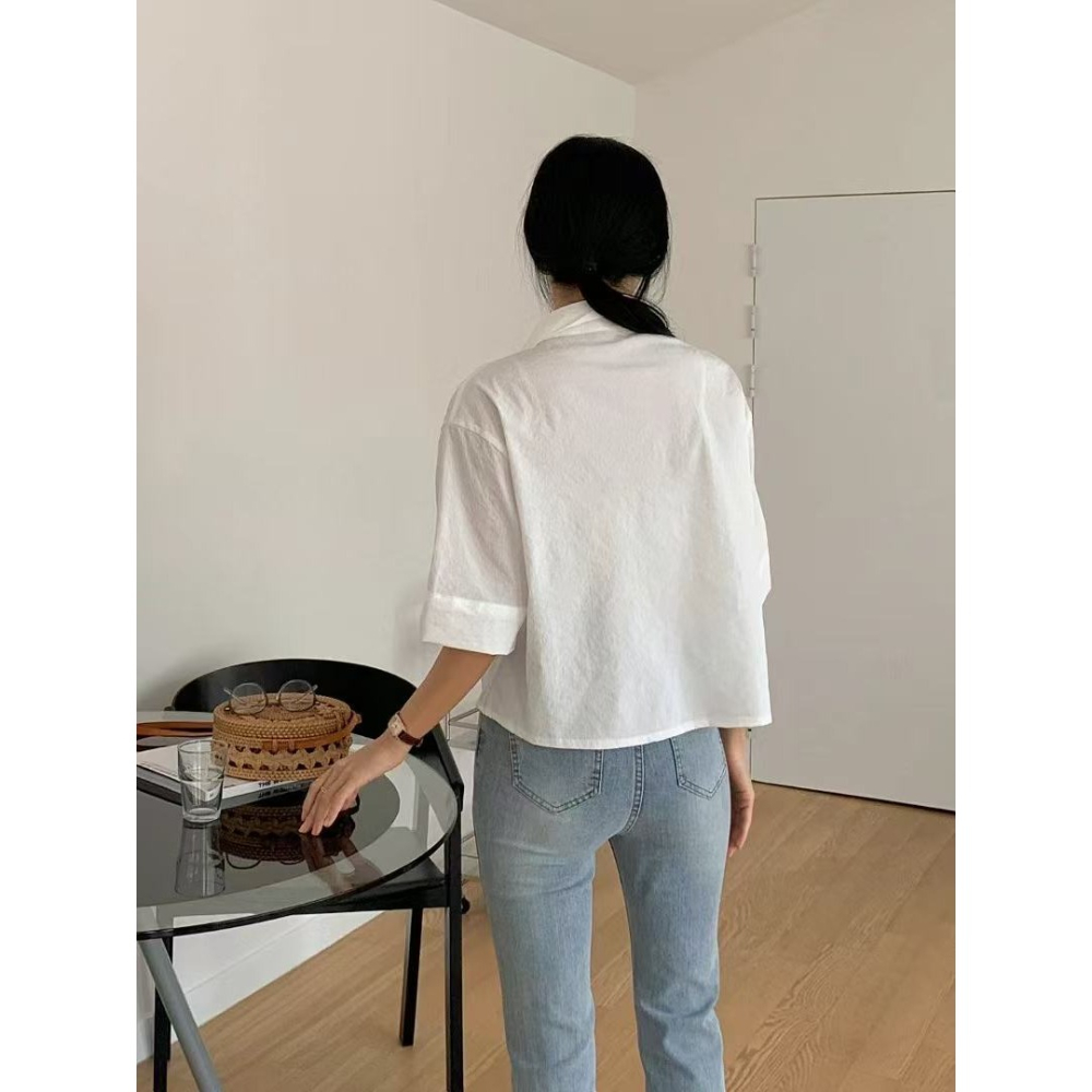 [現貨+預購] VENUSY｜正韓🇰🇷 - 不易皺✓ 韓國女裝｜刺繡七分袖條紋半短版襯衫 韓國襯衫-細節圖7