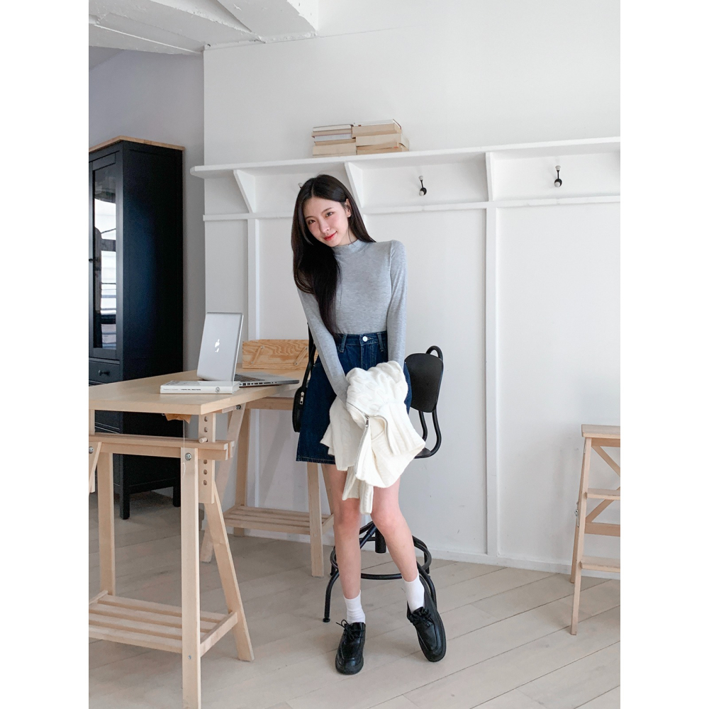 [現貨+預購] VENUSY｜正韓🇰🇷 - 親膚保暖✔ 韓國女裝｜冬季長袖中領上衣-細節圖7