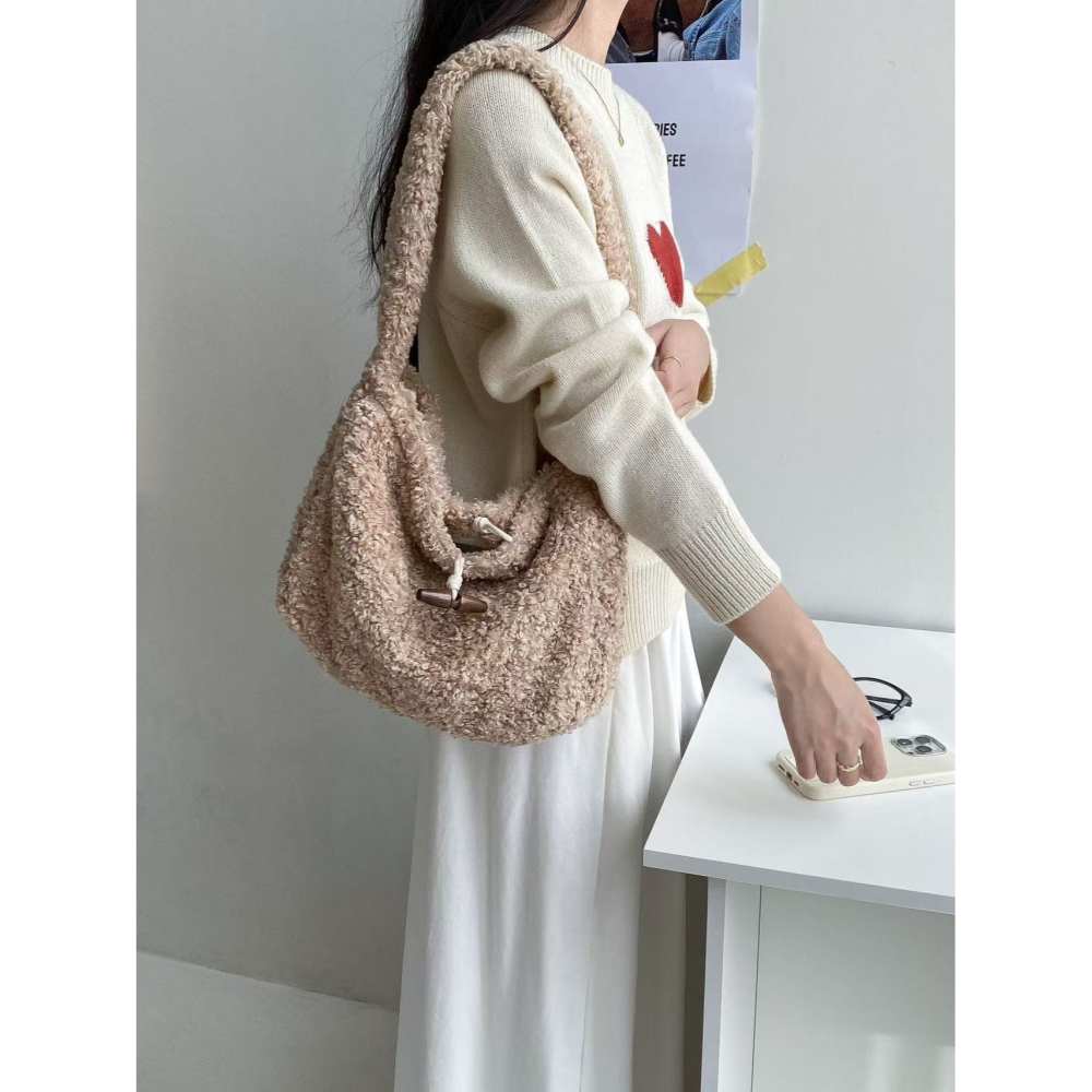 VENUSY｜正韓🇰🇷 - 秋冬新品☃ 韓國女裝｜絨毛單肩包 手提 側背-細節圖2