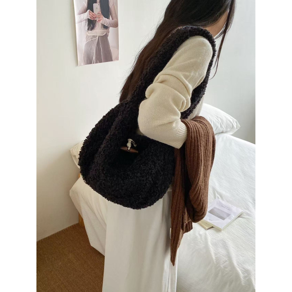 VENUSY｜正韓🇰🇷 - 秋冬新品☃ 韓國女裝｜絨毛單肩包 手提 側背-細節圖4