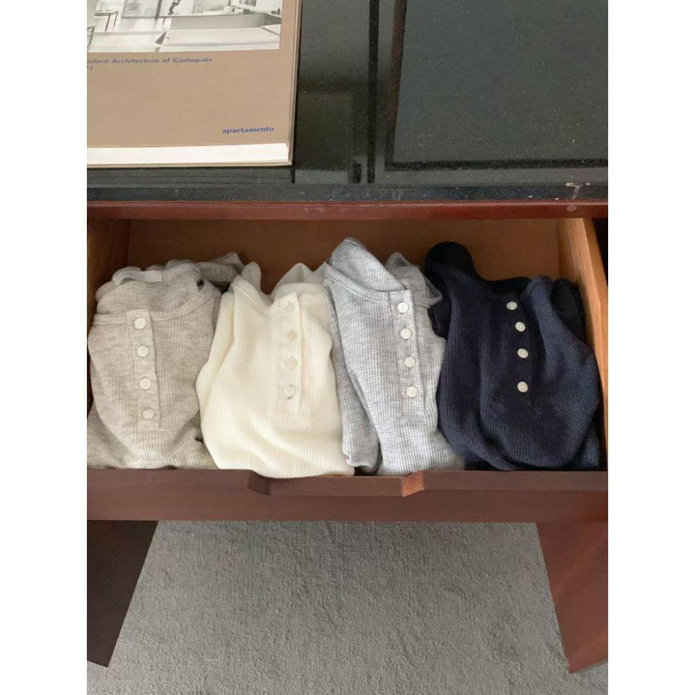 【羊毛親膚】ᴠɴ｜正韓🇰🇷 - 韓國女裝｜羊毛鈕扣長袖T恤 韓國T恤-細節圖4