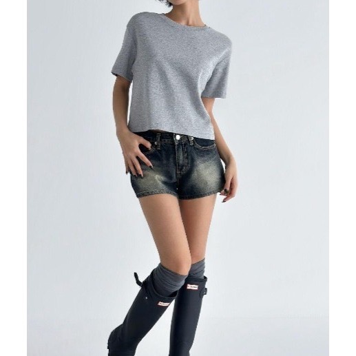 現+預 VENUSY｜正韓🇰🇷 - 純棉透氣舒適☀ 韓國女裝｜純棉圓領寬鬆後開衩短袖T恤 韓國T恤-細節圖7