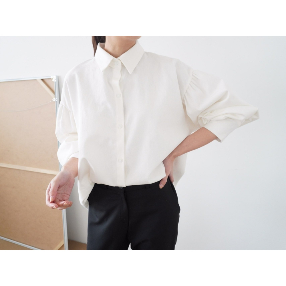 【𝟷𝟶𝟶%棉】極簡層次感設計 上身自帶立體輪廓．ᴠɴ｜正韓🇰🇷 - 韓國女裝｜純棉泡泡袖襯衫 韓國襯衫-細節圖11