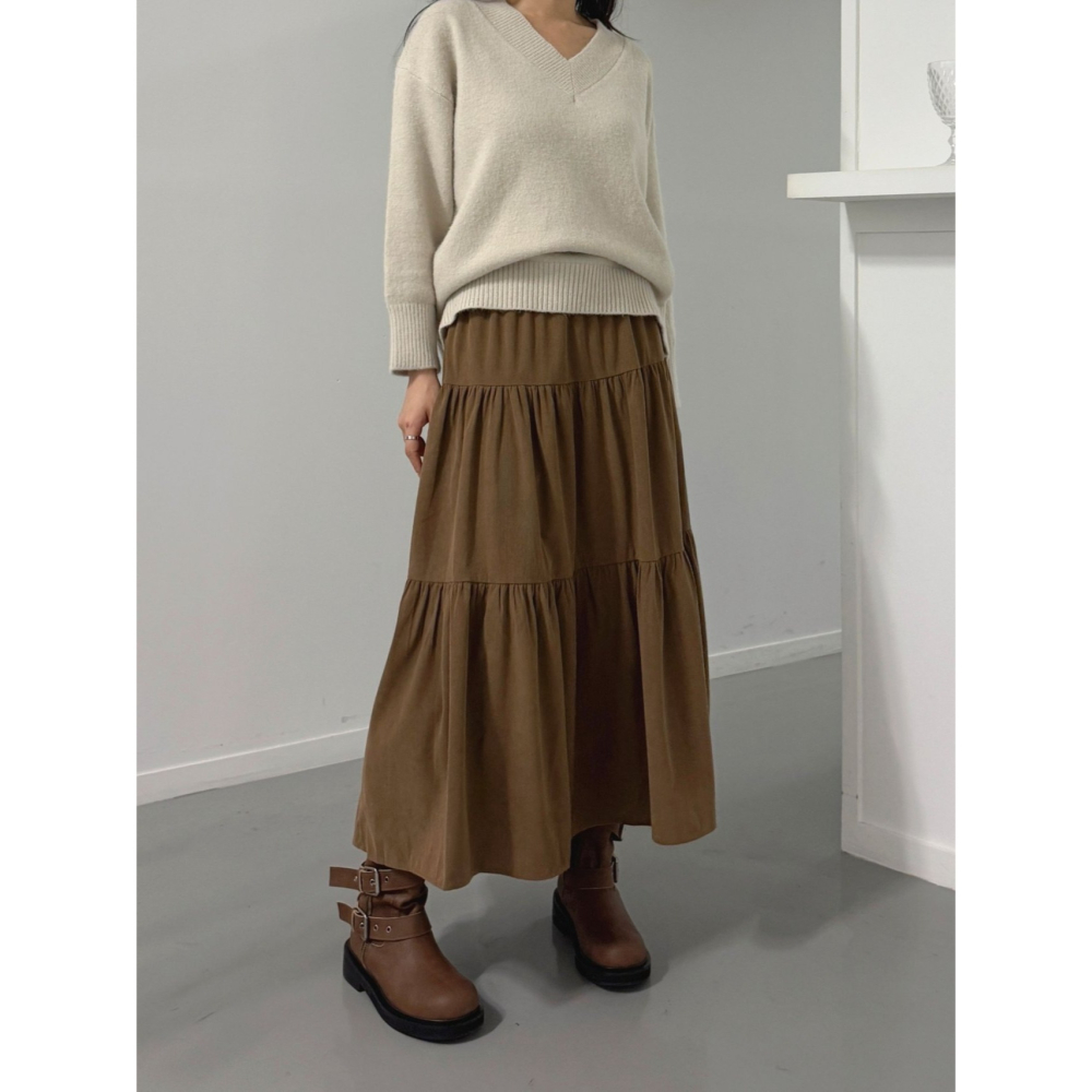 【秋冬質感】溫柔層次感．ᴠɴ｜正韓🇰🇷 - 韓國女裝｜燈芯絨蛋糕長裙-細節圖3