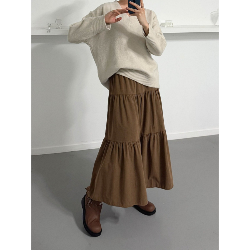 【秋冬質感】溫柔層次感．ᴠɴ｜正韓🇰🇷 - 韓國女裝｜燈芯絨蛋糕長裙-細節圖6