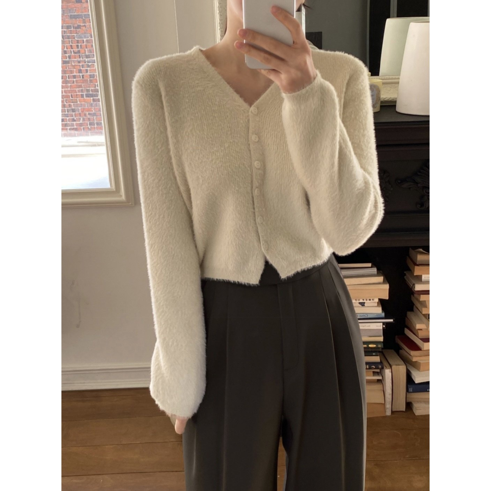 VENUSY｜正韓🇰🇷 - 親膚不刺 柔軟羊毛✔ 韓國女裝｜羊毛V扣針織小外套-細節圖4