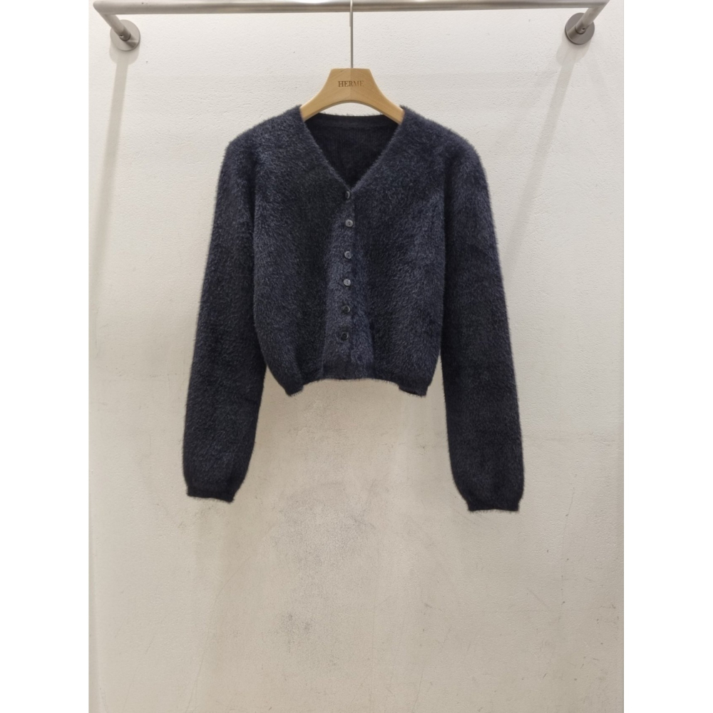 VENUSY｜正韓🇰🇷 - 親膚不刺 柔軟羊毛✔ 韓國女裝｜羊毛V扣針織小外套-細節圖7