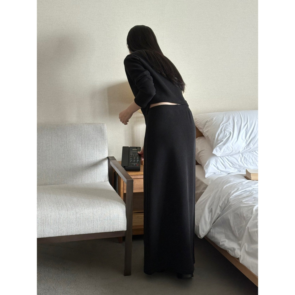 VENUSY｜正韓🇰🇷 - 氣質針織套裝♥︎ 韓國女裝｜ V領短版針織衫 針織長裙-細節圖8