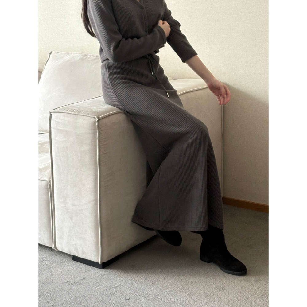 VENUSY｜正韓🇰🇷 - 氣質針織套裝♥︎ 韓國女裝｜ V領短版針織衫 針織長裙-細節圖10