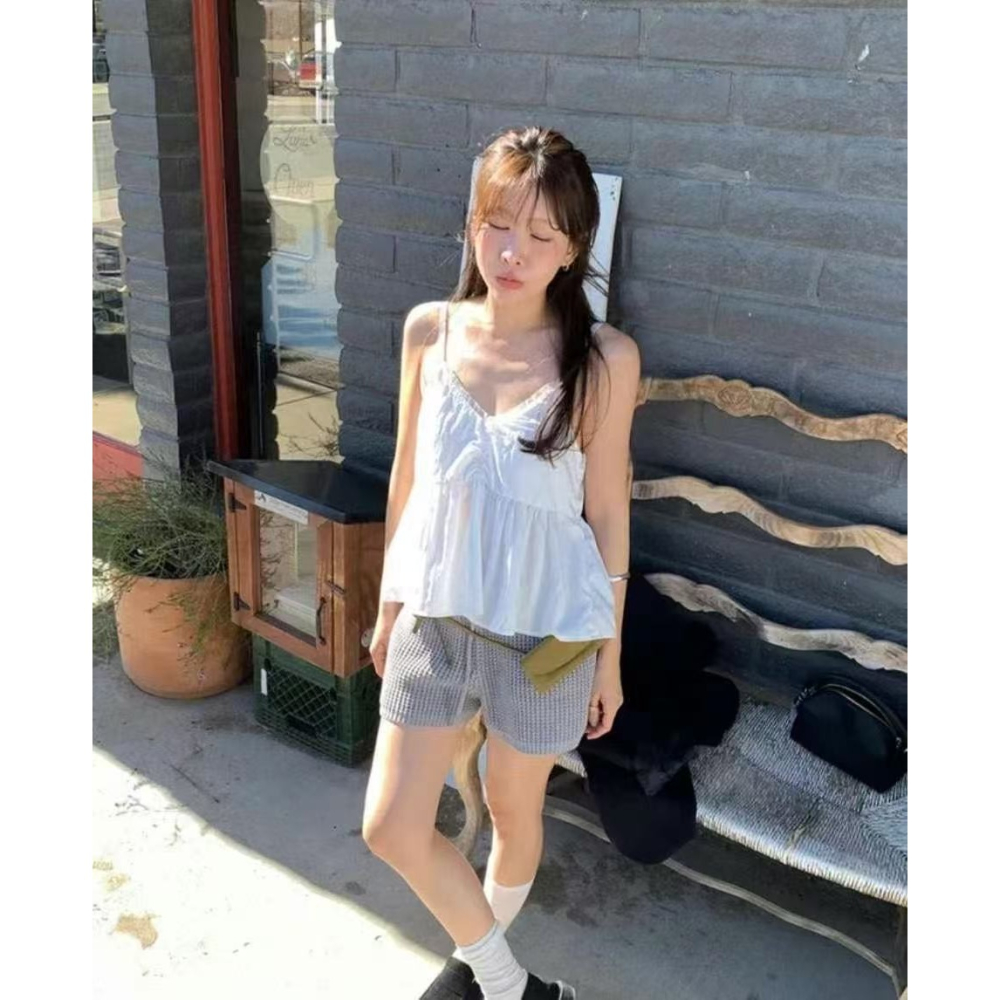 VENUSY｜正韓🇰🇷 - 韓國女裝｜蕾絲細肩帶背心 可調節長度-細節圖3