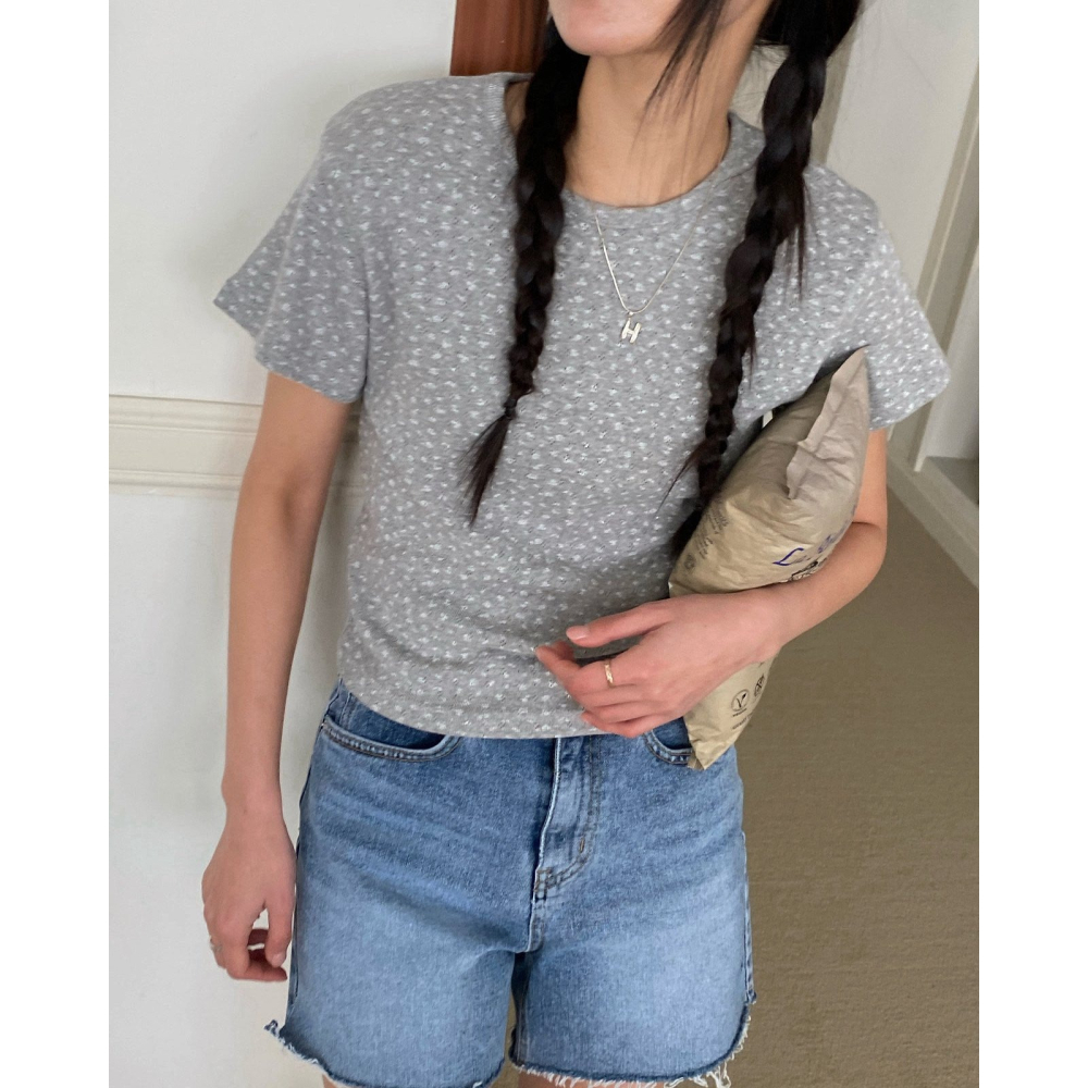 VENUSY｜正韓🇰🇷 - 不易皺親膚☀ 韓國女裝｜棉質混紡小花T恤 韓國T恤-細節圖3