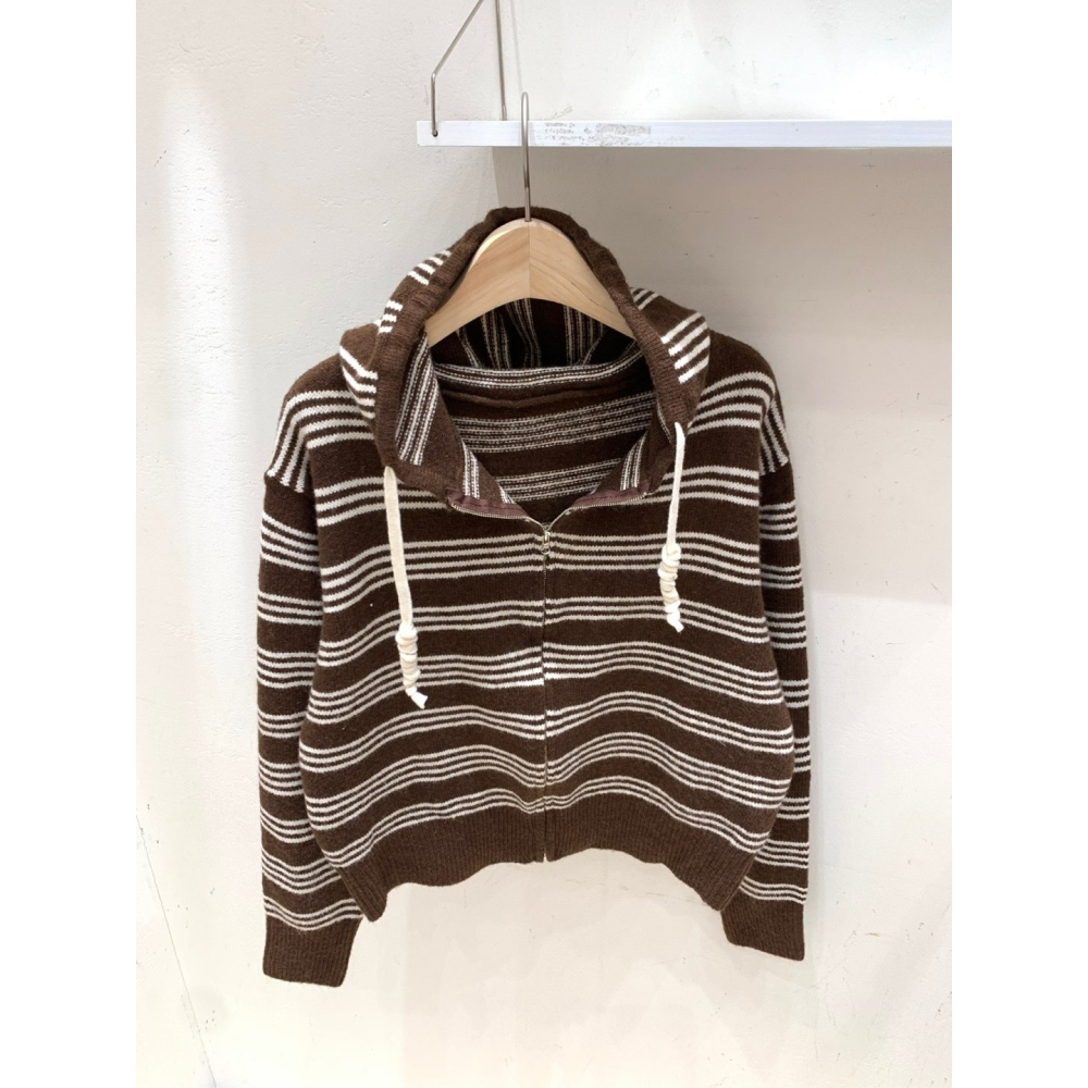 【女神級氣質】羊毛條紋套裝．ᴠɴ｜正韓🇰🇷 - 韓國女裝｜羊毛連帽拉鍊外套＋短褲-細節圖4