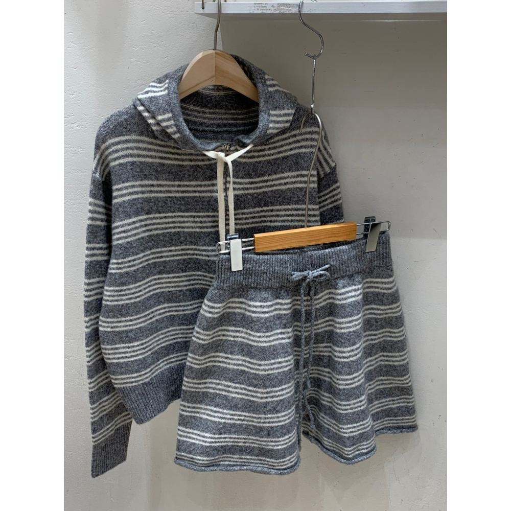 【女神級氣質】羊毛條紋套裝．ᴠɴ｜正韓🇰🇷 - 韓國女裝｜羊毛連帽拉鍊外套＋短褲-細節圖7