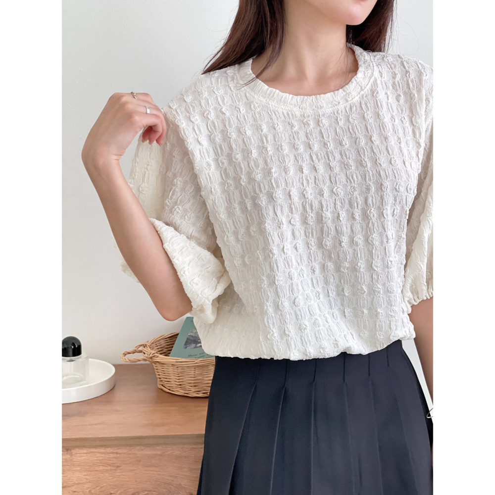 【氣質顯瘦】減齡女神糖果泡芙T．ᴠɴ｜正韓🇰🇷 - 韓國女裝｜立體織紋澎袖上衣-細節圖9