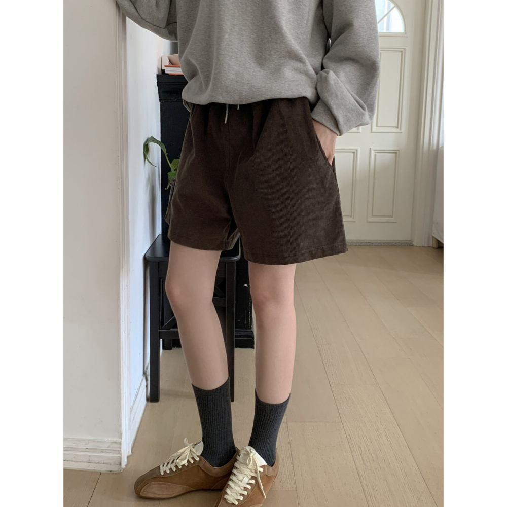 【純棉親膚】𝟱 色 秋日顯瘦女神褲．ᴠɴ｜正韓🇰🇷 - 韓國女裝｜純棉燈芯絨短褲-細節圖2