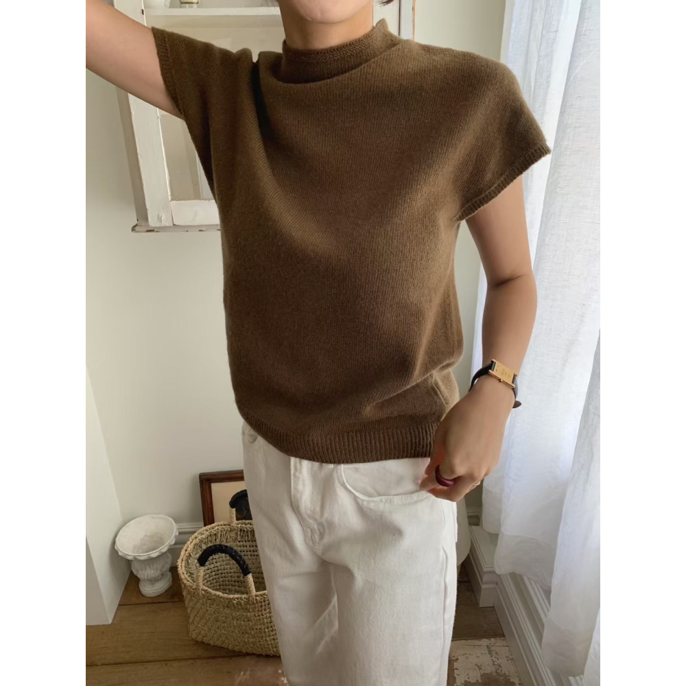 【羊毛親膚】中高領簡約上衣．ᴠɴ｜正韓🇰🇷 - 韓國女裝｜羊毛混紡中高領短袖上衣-細節圖4