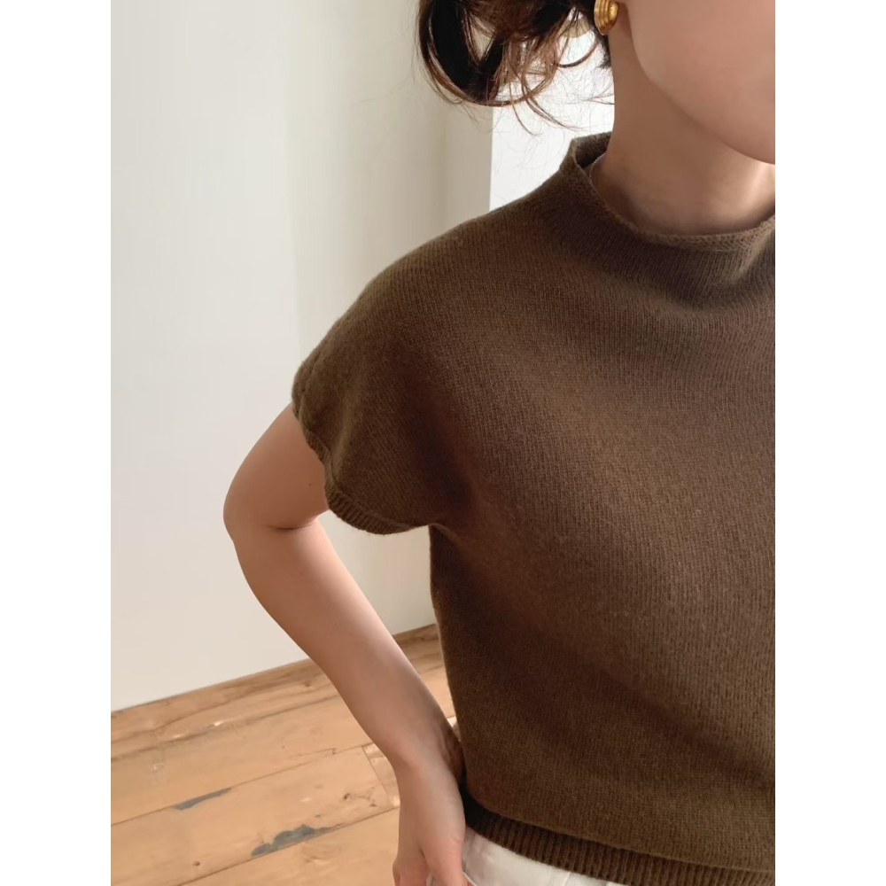 【羊毛親膚】中高領簡約上衣．ᴠɴ｜正韓🇰🇷 - 韓國女裝｜羊毛混紡中高領短袖上衣-細節圖6