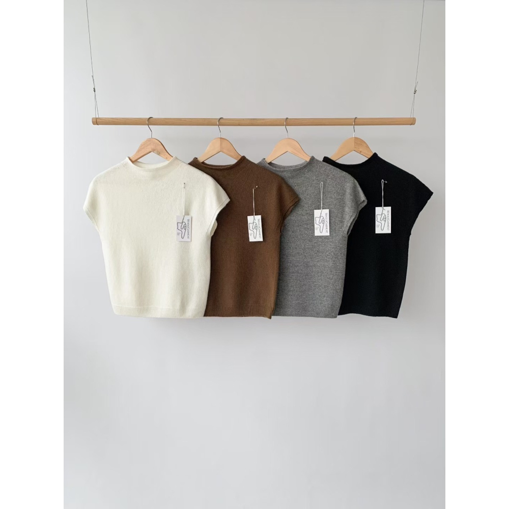 【羊毛親膚】中高領簡約上衣．ᴠɴ｜正韓🇰🇷 - 韓國女裝｜羊毛混紡中高領短袖上衣-細節圖10