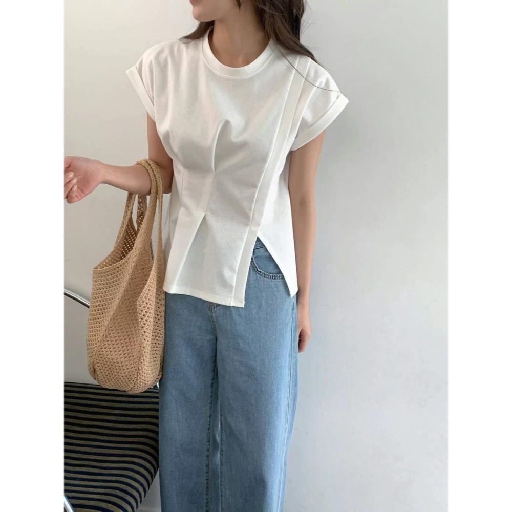 VENUSY｜正韓🇰🇷 - 韓國女裝｜摺痕側開衩T恤 韓國T恤-細節圖3