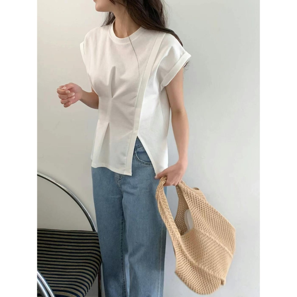 VENUSY｜正韓🇰🇷 - 韓國女裝｜摺痕側開衩T恤 韓國T恤-細節圖4