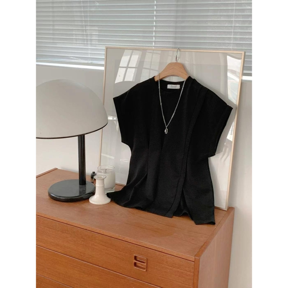 VENUSY｜正韓🇰🇷 - 韓國女裝｜摺痕側開衩T恤 韓國T恤-細節圖6