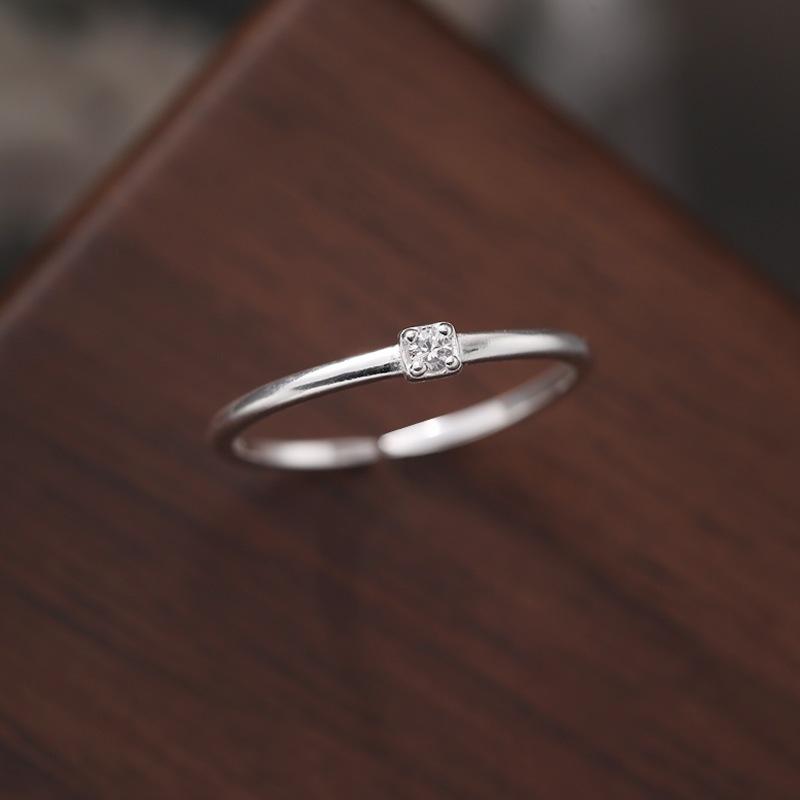 VENUSY | S925純銀｜小方形鋯石戒指-細節圖3