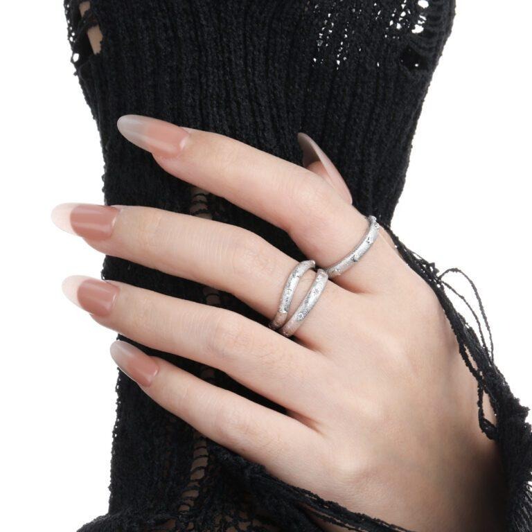 VENUSY | S925純銀鍍18k金｜月隱流光・啞銀微鑲戒-細節圖3