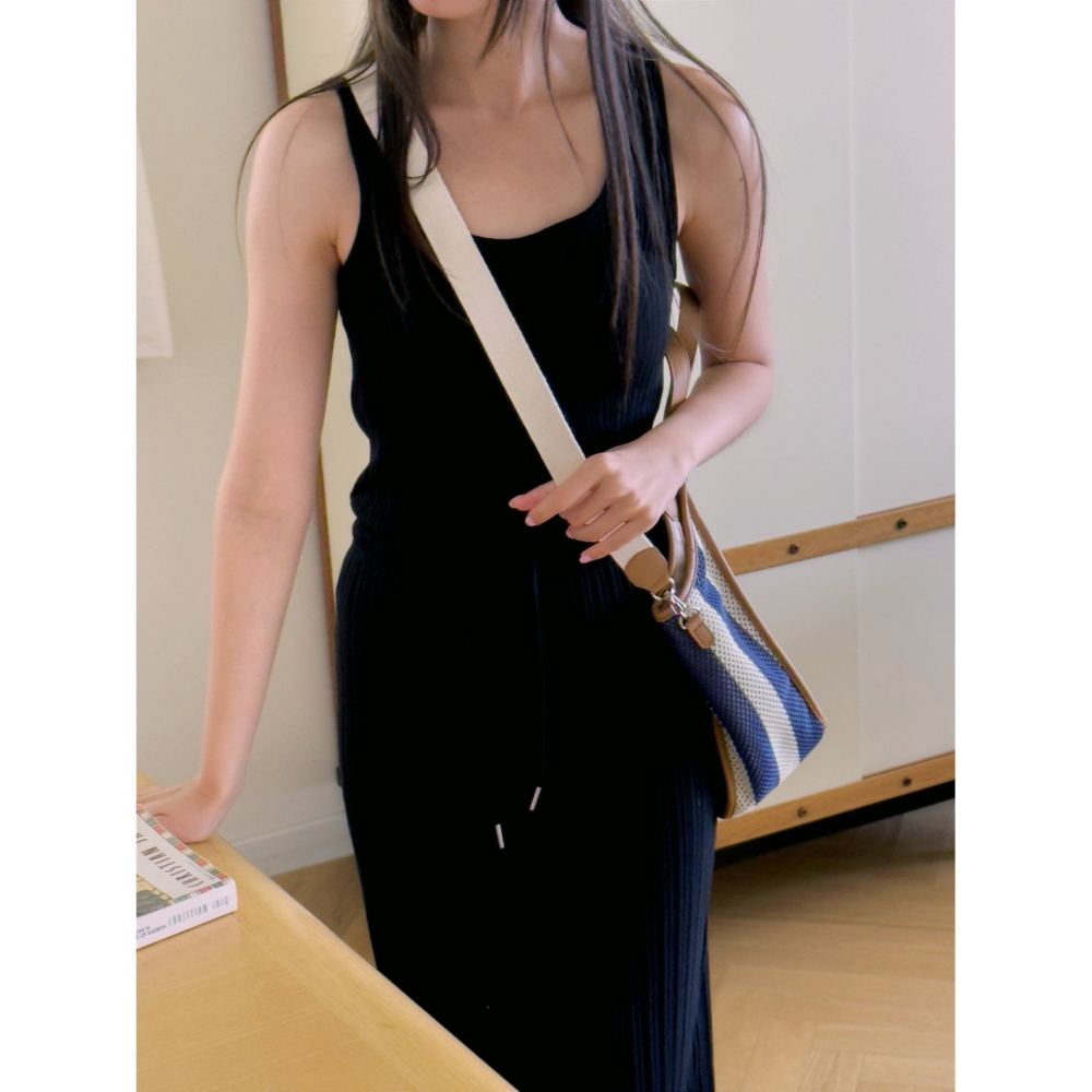 VENUSY｜正韓🇰🇷 - 韓國女裝｜皮革條紋網眼針織包 手提斜背兩用-細節圖4