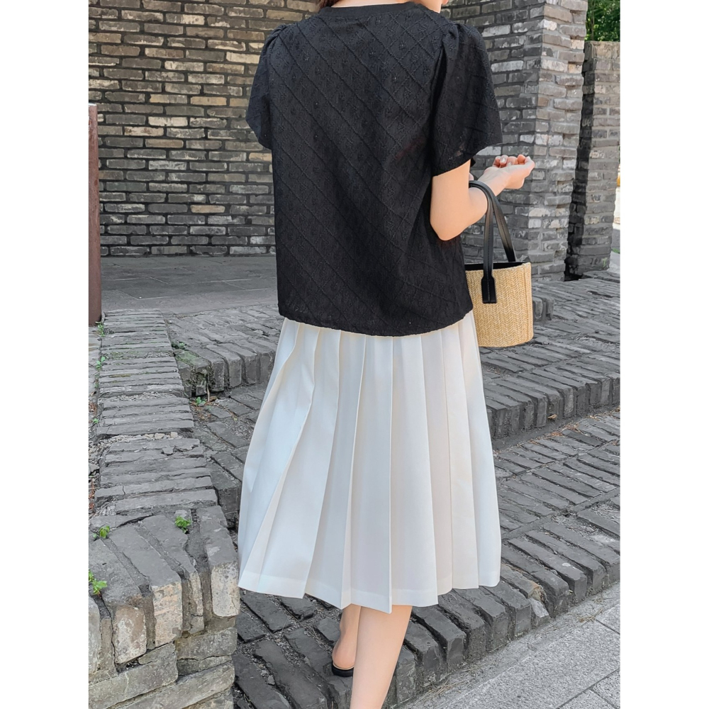 VENUSY｜正韓🇰🇷 - 遮臂公主風♕ 韓國女裝｜公主袖打孔小花T恤 韓國T恤-細節圖7