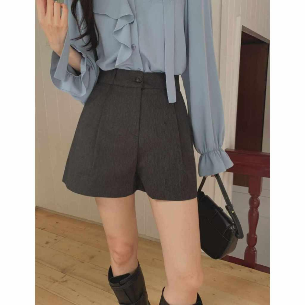 【高腰顯瘦】VENUSY｜正韓🇰🇷 - 韓國東大門空運直送台灣｜燈芯絨高腰A字短褲-細節圖2