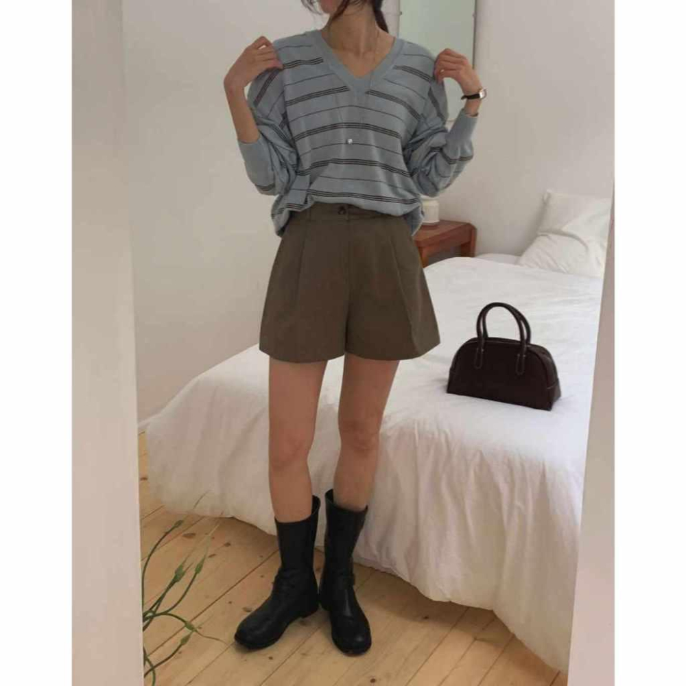 【高腰顯瘦】VENUSY｜正韓🇰🇷 - 韓國東大門空運直送台灣｜燈芯絨高腰A字短褲-細節圖6