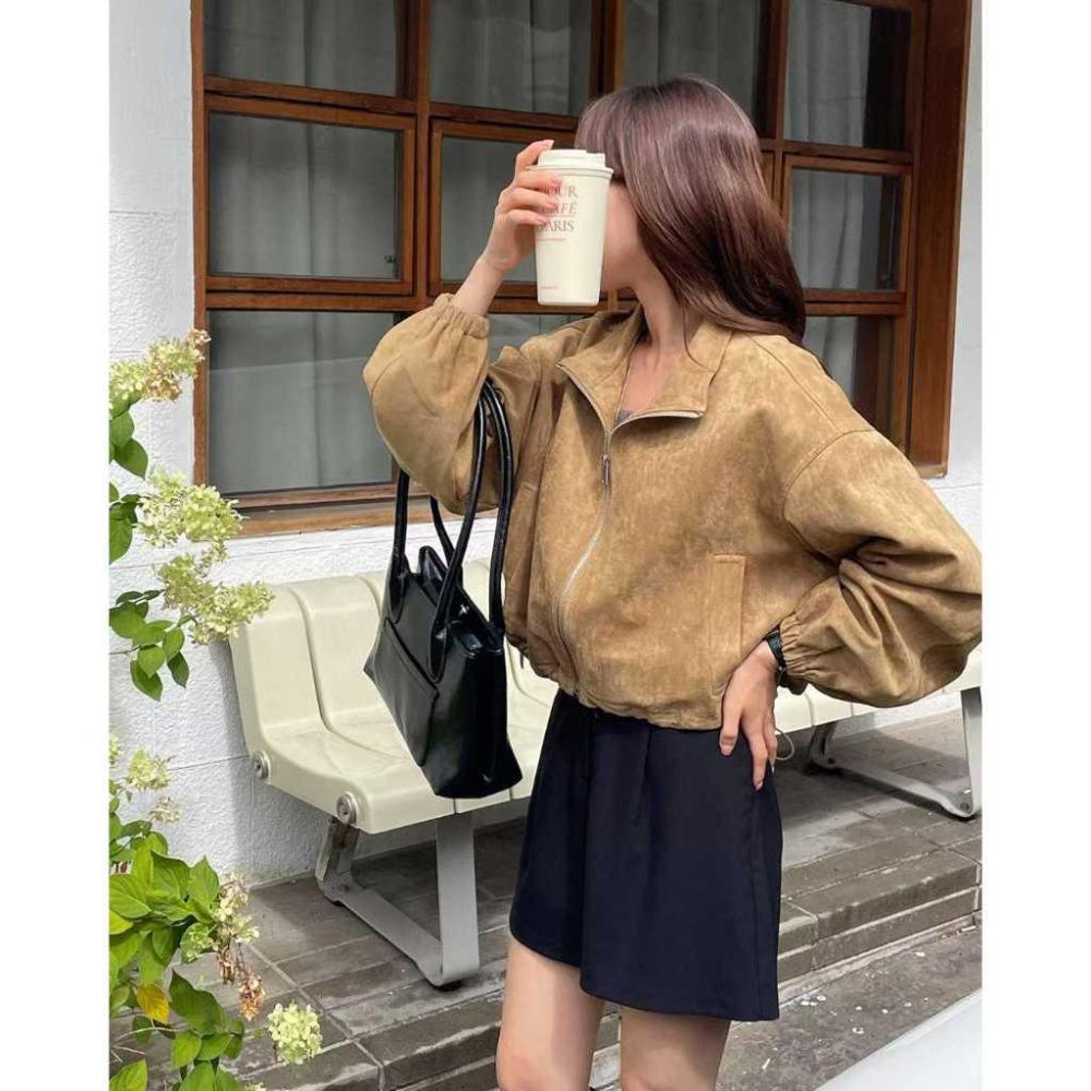 【高級感】VENUSY｜正韓🇰🇷 - 韓國東大門空運直送台灣｜復古麂皮短版拉鍊外套-細節圖2