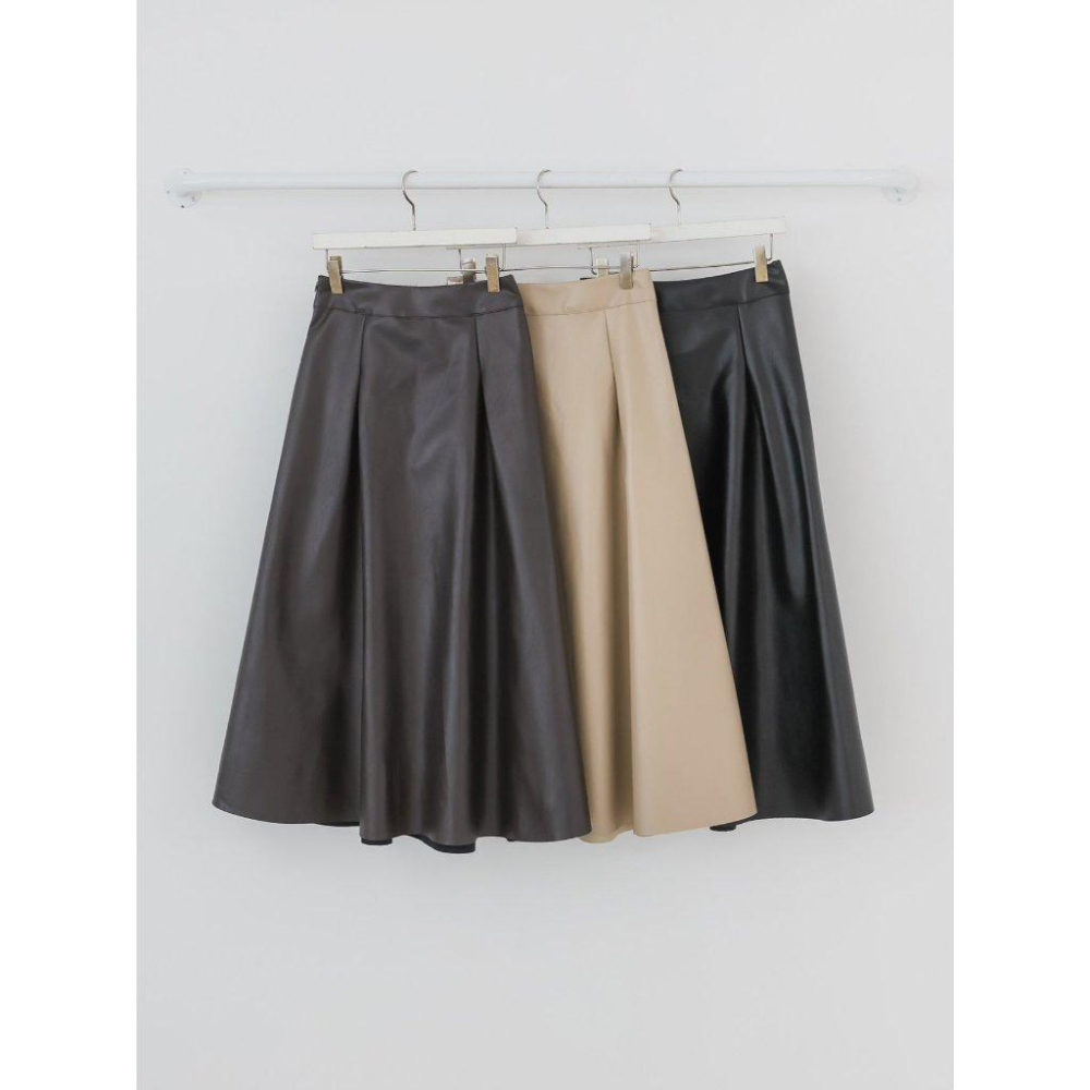 【顯瘦A字】VENUSY｜正韓🇰🇷 - 韓國東大門空運直送台灣｜赫本皮革長款傘裙-細節圖9