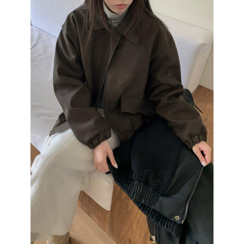 【柔軟保暖】VENUSY｜正韓🇰🇷 - 韓國東大門空運直送台灣｜翻領羊羔絨飛行夾克-細節圖4