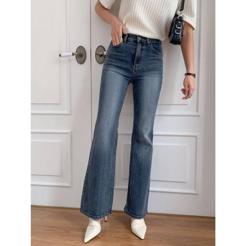 【微喇顯瘦提臀】VENUSY｜正韓🇰🇷 - 韓國東大門空運直送台灣｜貓毛刷彈力喇叭牛仔褲-細節圖3