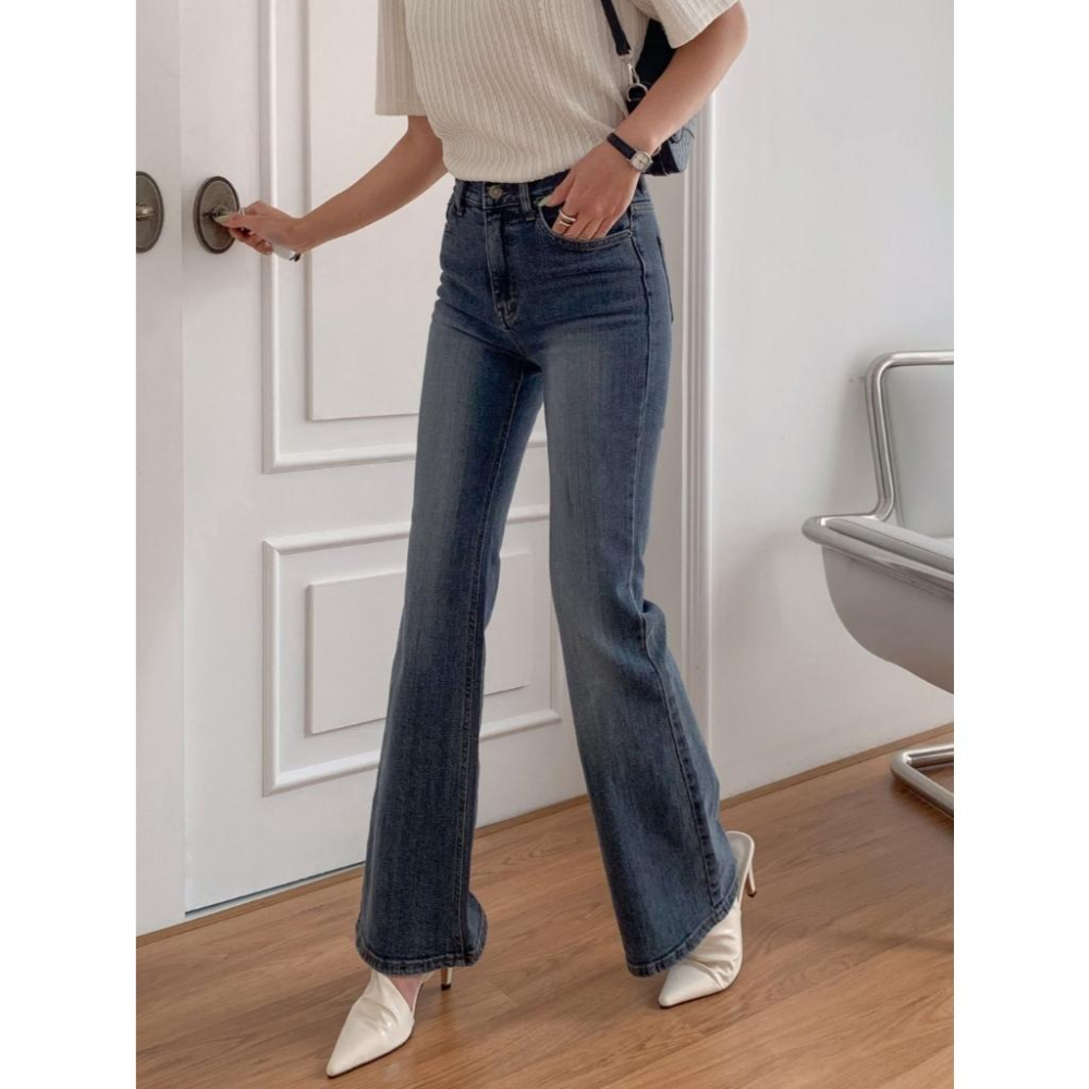 【微喇顯瘦提臀】VENUSY｜正韓🇰🇷 - 韓國東大門空運直送台灣｜貓毛刷彈力喇叭牛仔褲-細節圖4