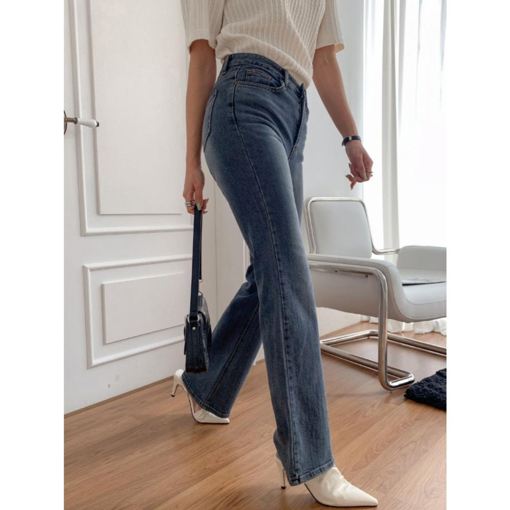 【微喇顯瘦提臀】VENUSY｜正韓🇰🇷 - 韓國東大門空運直送台灣｜貓毛刷彈力喇叭牛仔褲-細節圖6