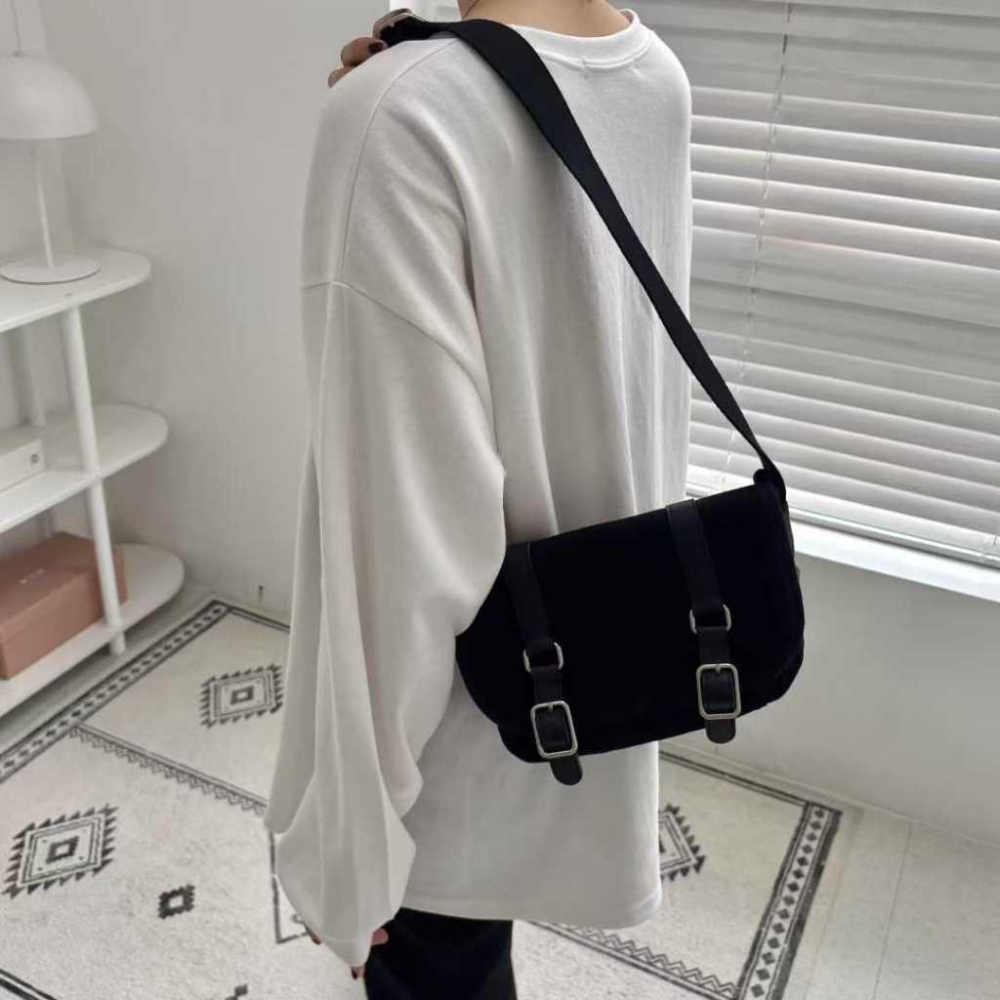 【韓系極簡】VENUSY｜正韓🇰🇷 - 韓國東大門空運直送台灣｜寬鬆落肩長袖上衣-細節圖3