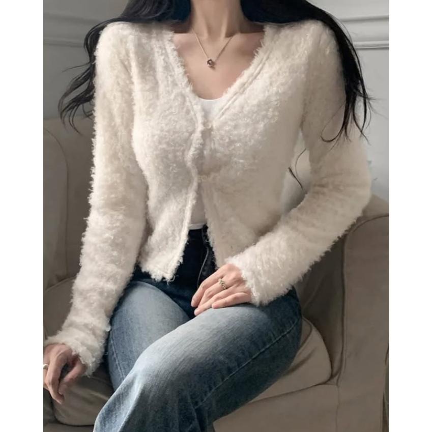 【春日戀愛】VENUSY｜正韓🇰🇷 - 韓國東大門空運直送台灣｜毛絨感短版針織外套-細節圖2