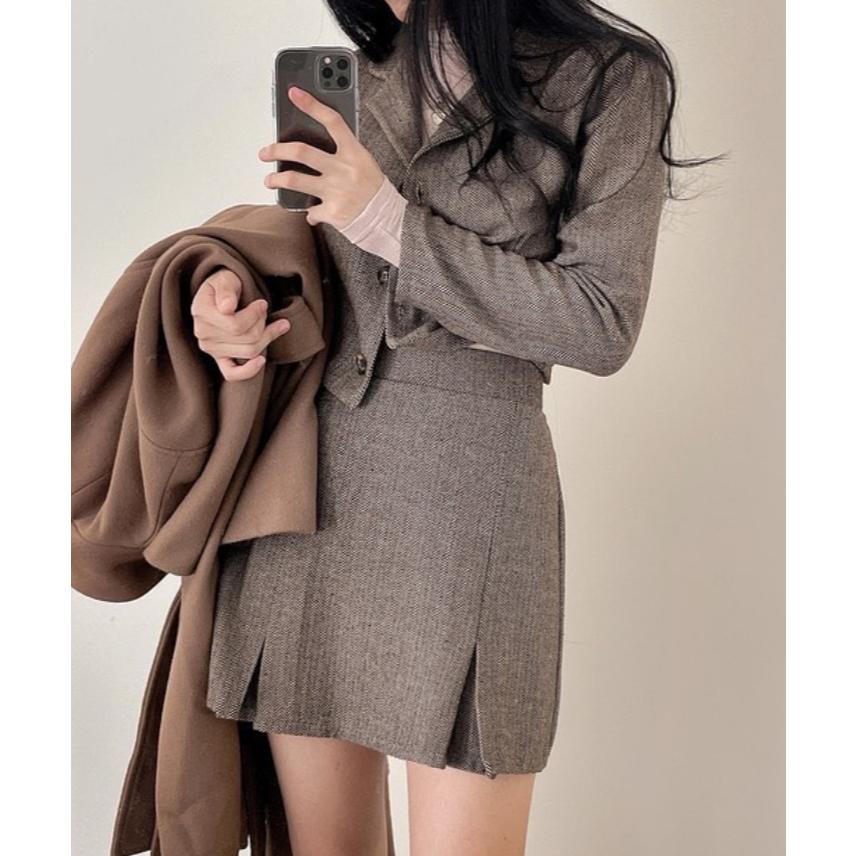 【韓系氣質】VENUSY｜正韓🇰🇷 - 韓國東大門空運直送台灣｜小香風短版外套＋開衩短裙 (套裝)-細節圖3