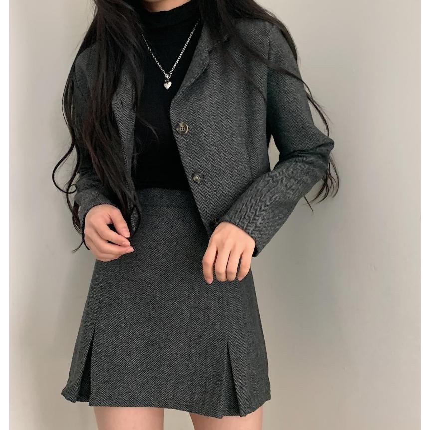 【韓系氣質】VENUSY｜正韓🇰🇷 - 韓國東大門空運直送台灣｜小香風短版外套＋開衩短裙 (套裝)-細節圖7