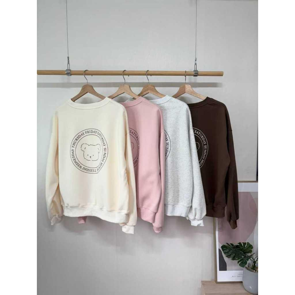 【可愛韓女】VENUSY｜正韓🇰🇷 - 韓國東大門空運直送台灣｜比熊長袖大學T-細節圖9