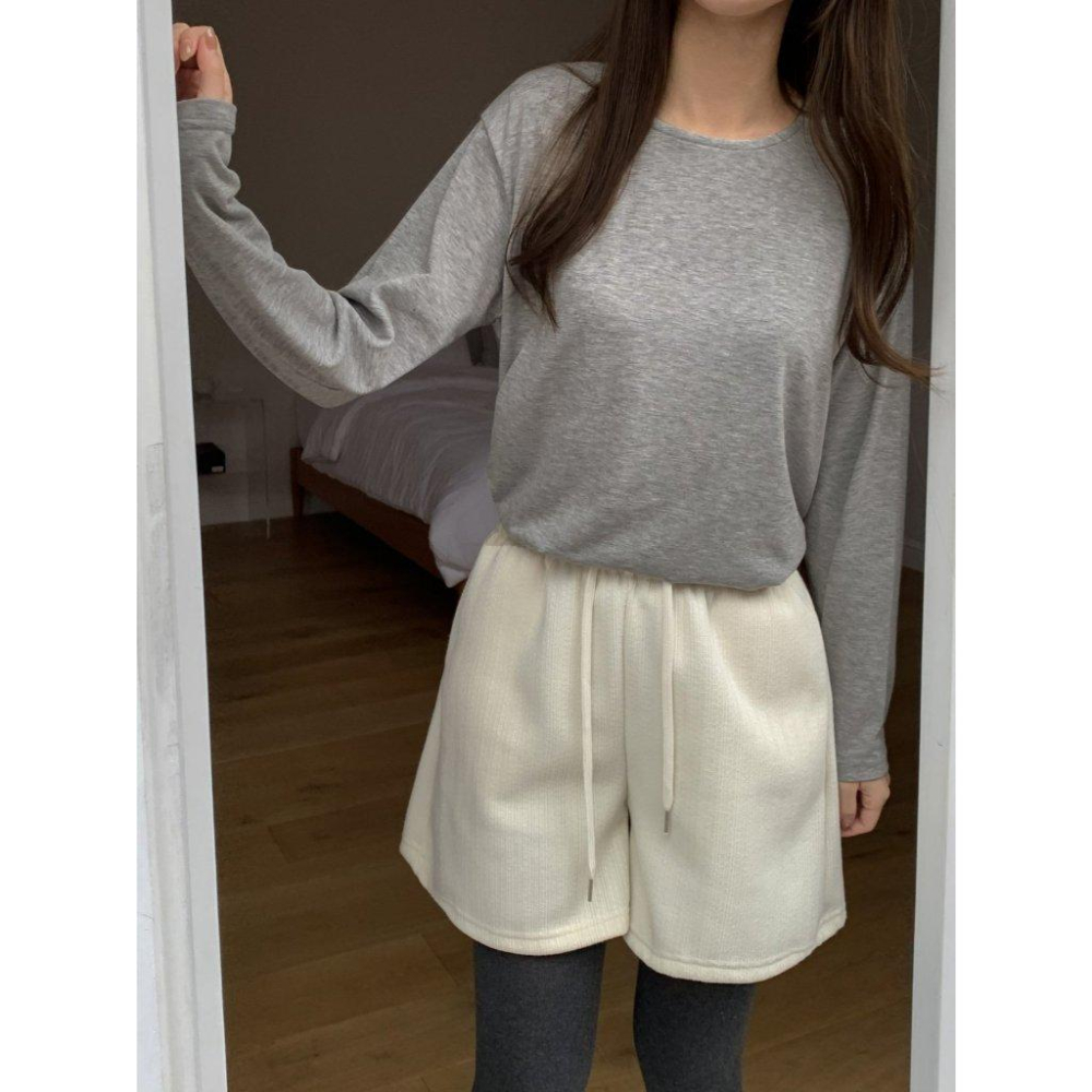 【內刷毛親膚保暖】VENUSY｜正韓🇰🇷 - 韓國東大門空運直送台灣｜圓領基本款長袖T恤 內搭 發熱衣-細節圖8