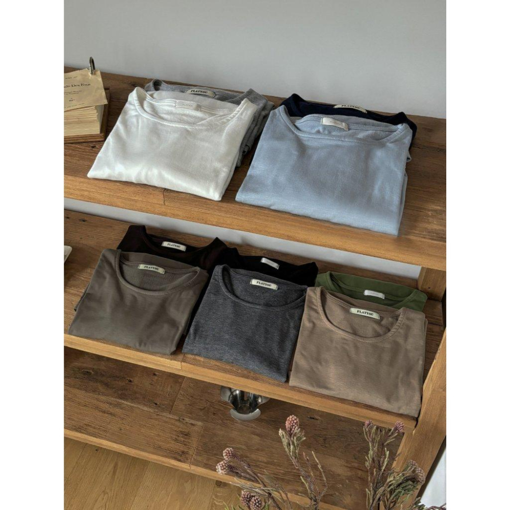 【內刷毛親膚保暖】VENUSY｜正韓🇰🇷 - 韓國東大門空運直送台灣｜圓領基本款長袖T恤 內搭 發熱衣-細節圖9