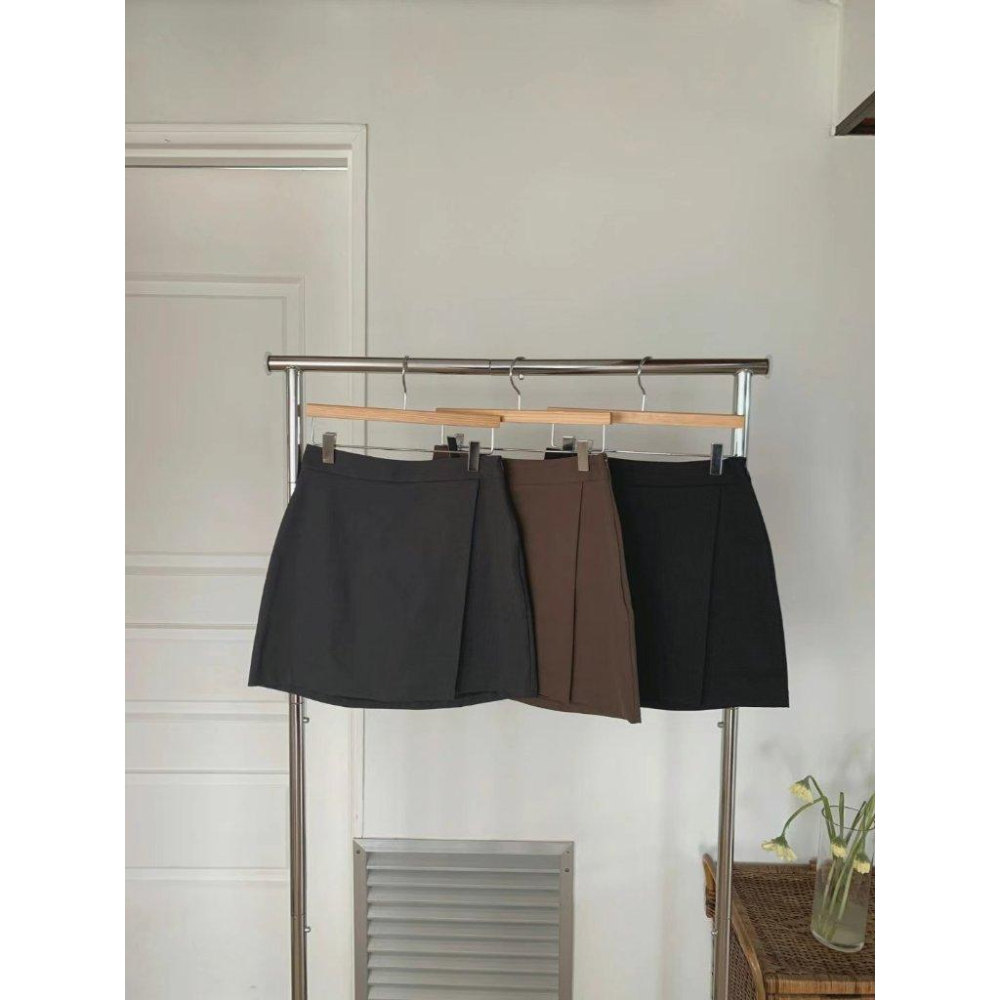 VENUSY｜正韓🇰🇷 - 韓國東大門空運直送台灣｜A字旁開短褲裙-細節圖9