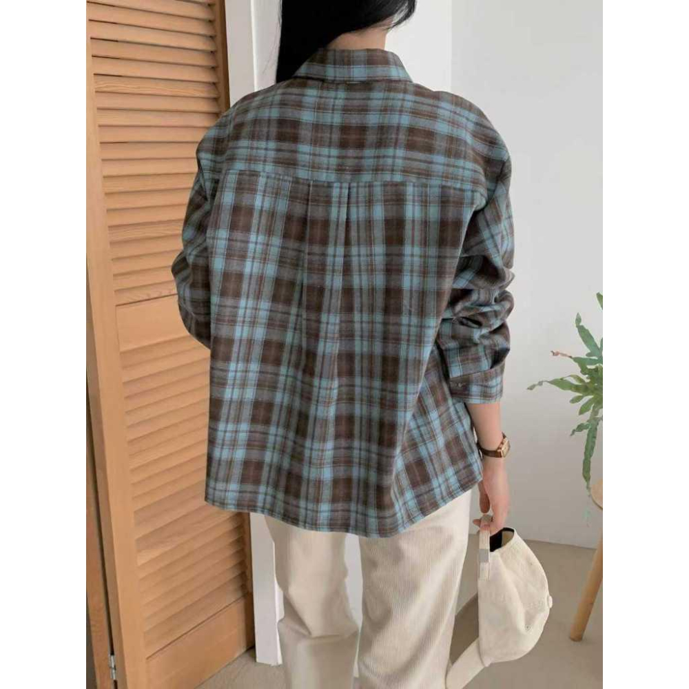 【質感秋冬】VENUSY｜正韓🇰🇷 - 韓國東大門空運直送台灣｜刷毛格紋皮標拼接襯衫-細節圖6