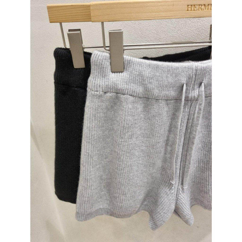 【100% 純棉】VENUSY｜正韓🇰🇷 - 韓國東大門空運直送台灣｜針織彈力腰牛奶短褲-細節圖4